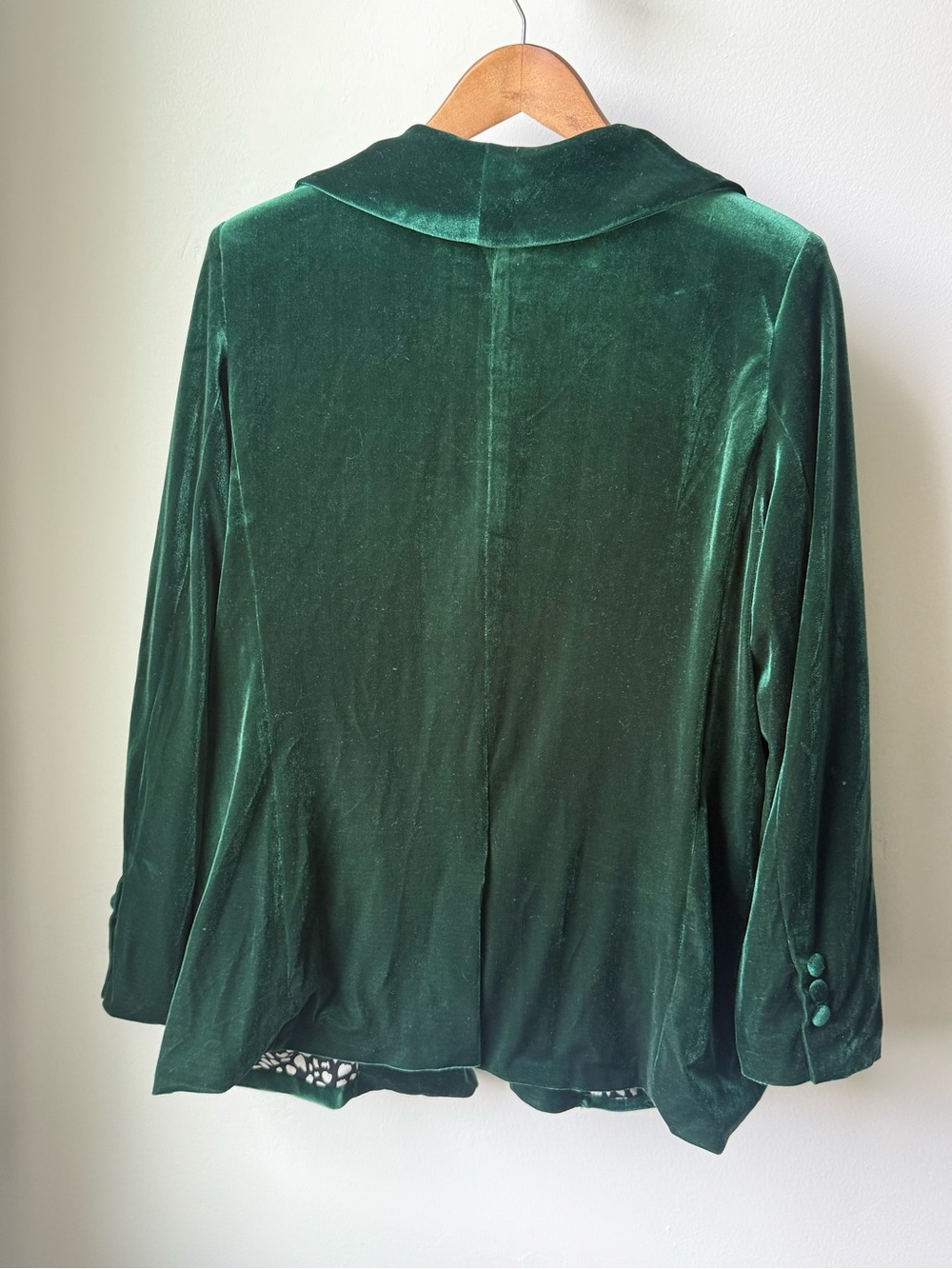 Emerald Green Velvet Blazer | Size M | 'New In' brand | Like new - Picture 2 of 3